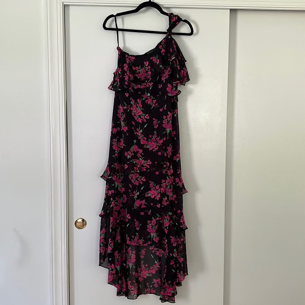 Ravel Zoe Size 2 One Shoulder Black Dress with Pink Flowers